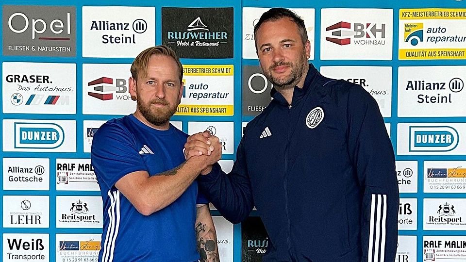 Sportlicher Leiter Florian Schnödt (links) freut sich, dass Robert Schäffler wieder auf der Tremmersdorfer Kommandobrücke steht.