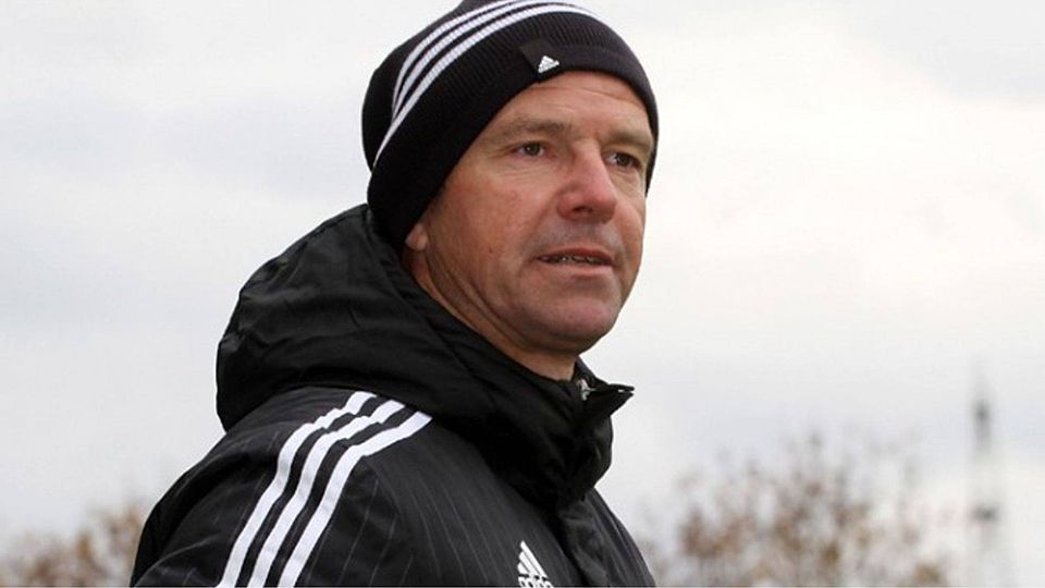 Beim derzeit Formstarken TSC Zweibrücken hat Alsenztals Trainer Alex Raab wieder nur wenige Alternativen.  F: Luge