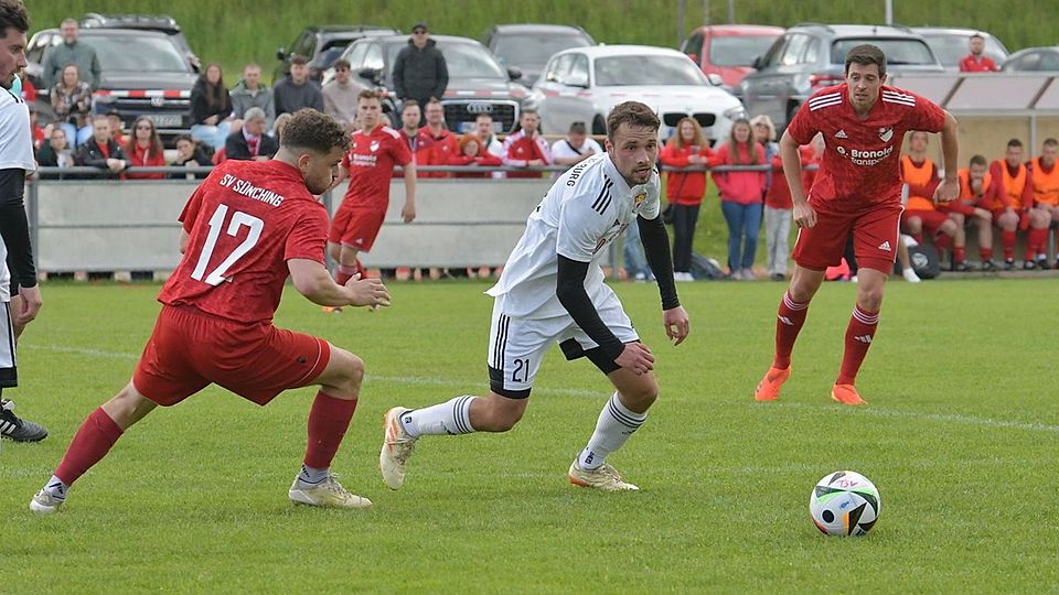 Velburg (weißes Trikot) entpuppte sich als wesentlich effizienter als Sünching.