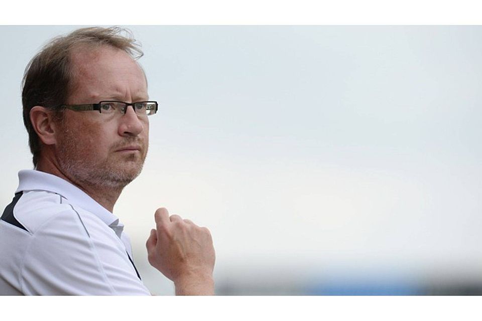 Alexander Hassenstein, Trainer des VfB Bühl, verlängerte seinen Vertrag um eine weitere Saison.  | Foto: Patrick Seeger