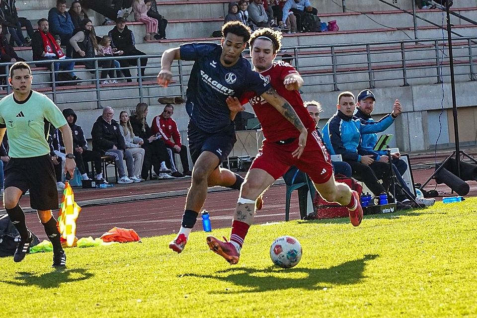 Der Siegburger SV und der SV Bergisch Gladbach sind beide im Rennen um die Meisterschaft.