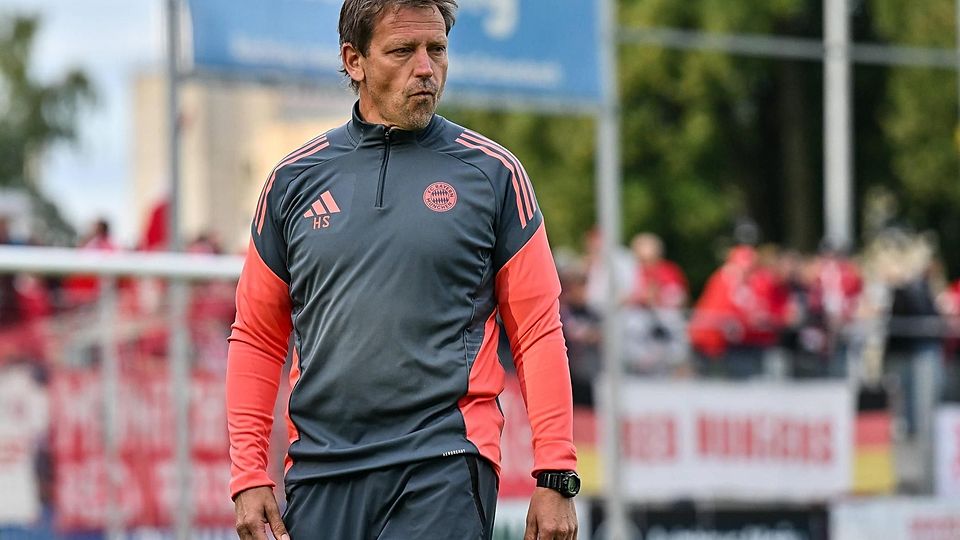 Holger Seitz und die 2. Mannschaft des FC Bayern haben nach 13 Ligaspielen schon fünf Niederlagen kassiert.