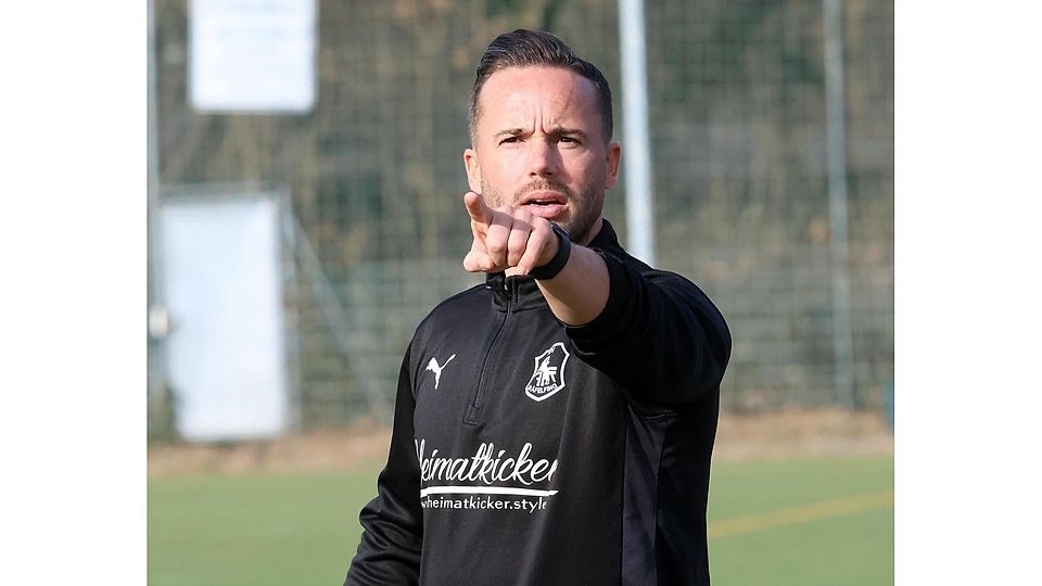 TSV Gräfelfing gegen TSV Moorenweis am 22.02.25 ab 13.15 Uhr. Trainer Andreas Gries. Foto: Dagmar Rutt