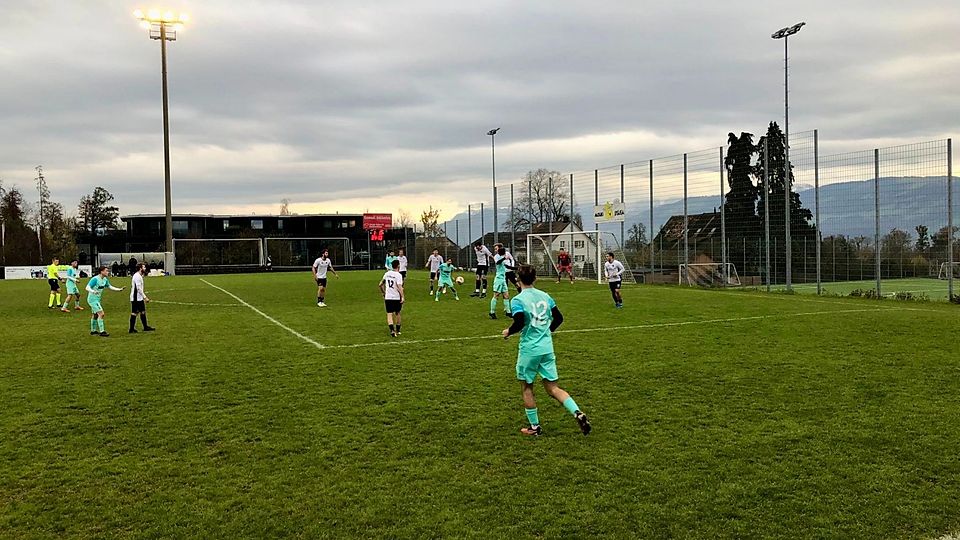 Stäfa schlägt Greifensee 2:1 und kürt sich zum Wintermeister.