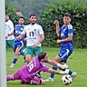 Fußball Saison 2025/26 Totopokal Kreis Zugspitze Halbfinale SV Eurasburg-Beuerberg vs FC Penzberg (in Weiß, hier Samir Neziri) am 30. Juli 2025
