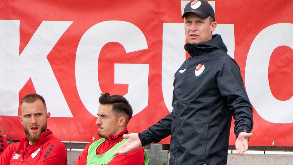 Unzufrieden mit der Leistung gegen den VfL Osnabrück: Türkgücü-Coach Petr Ruman.