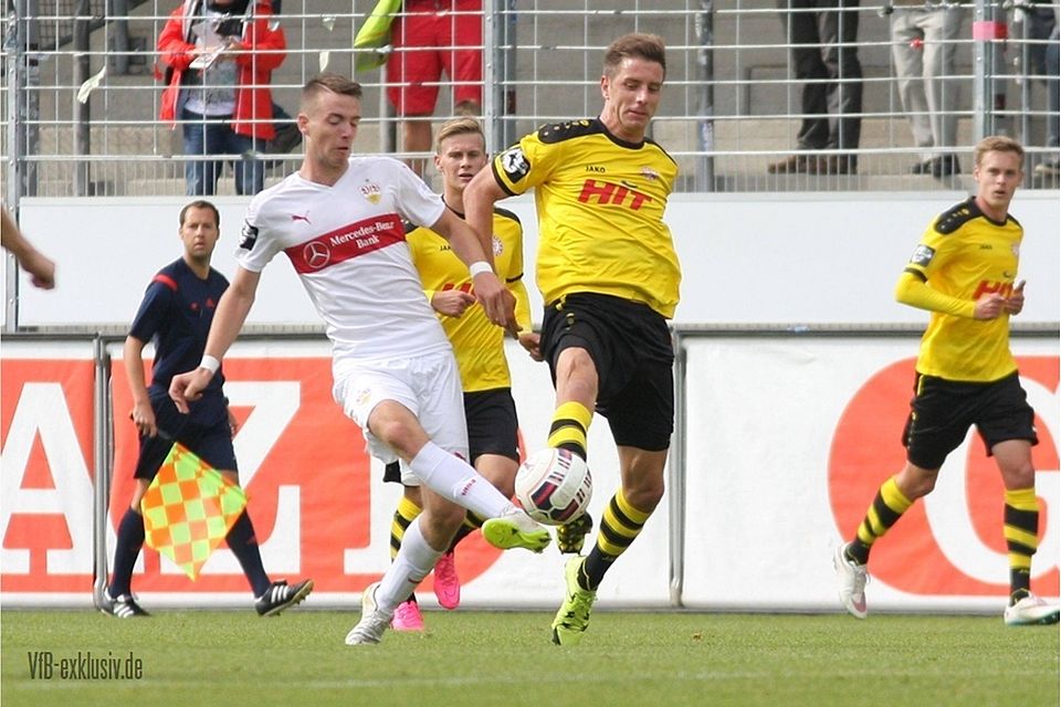 Max Besuschkow, hier im Spiel des VfB II gegen Fortuna Köln, wird heute gegen Schweden spielen. F: Lommel