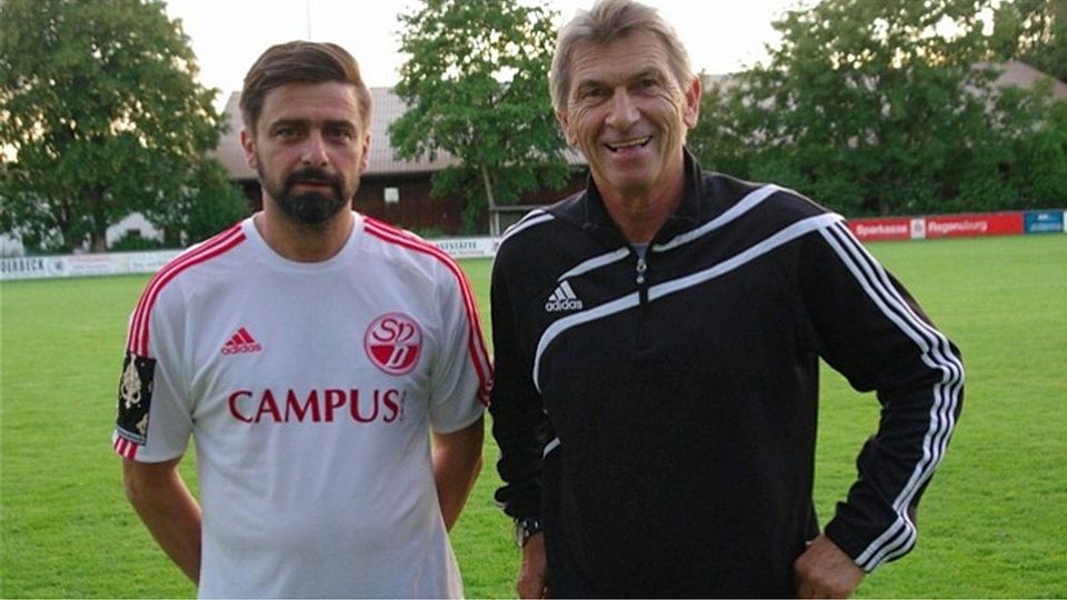 Thomas Semmelmann (l.) in Donaustaufer Tagen mit dem damaligen SVD-Coach Klaus Augenthaler  Foto: Schmautz