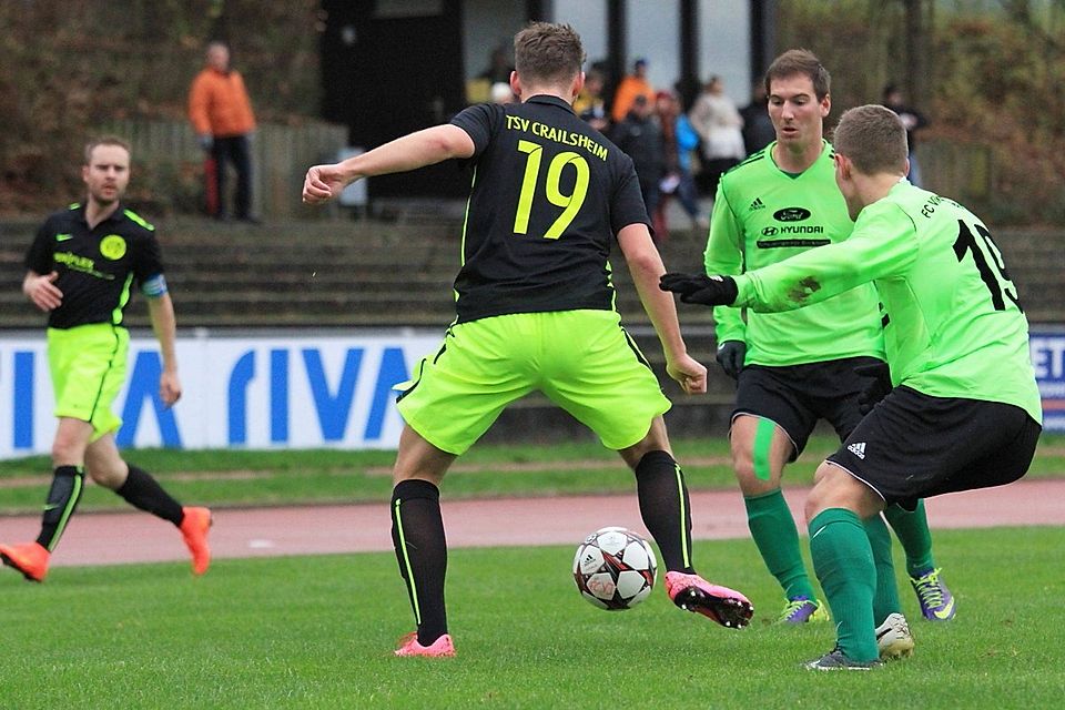 Spielten unentschieden: Die Fußballer des FC Viktoria Backnang (grüne Trikots). F: Bernd Wolf