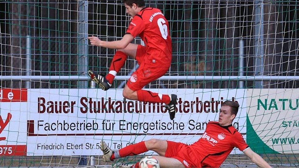 Daniel Baumann (oben) und der ESV Ansbach-Eyb setzten mit einer fulminanten Frühjahrsrunde zum Sprung in die Landesliga an. F: Giurdanella