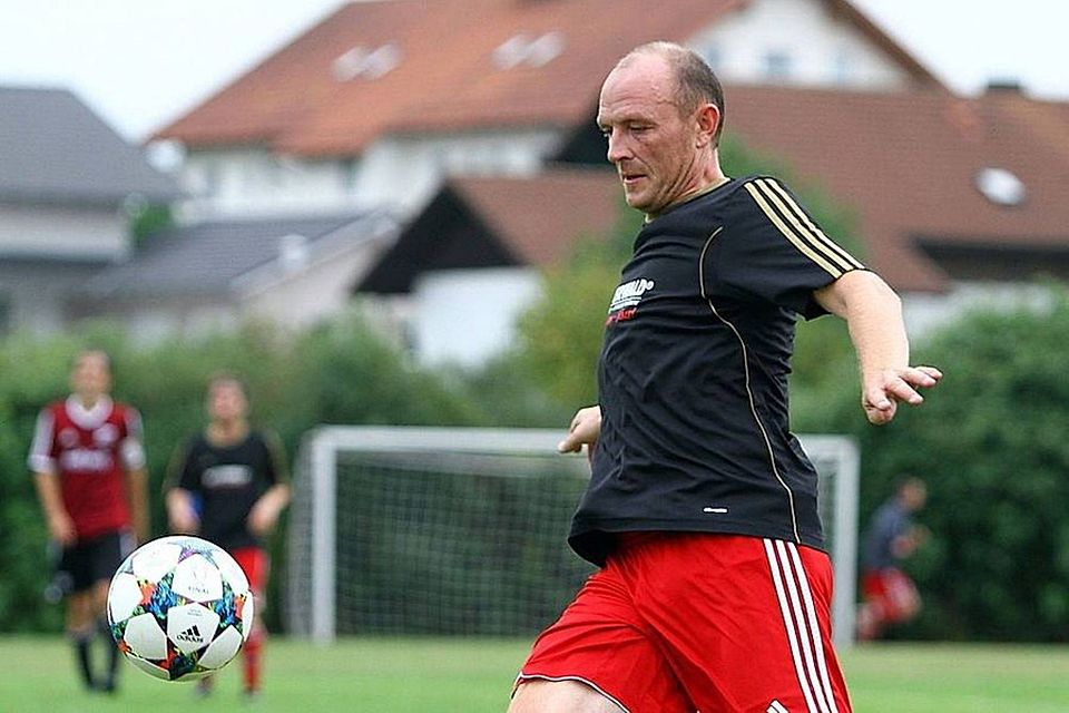Von 1985 bis 2014 lief Michael Moosbauer für den DJK-FC Neustift auf - und spielte für den Verein u.a. Bezirksliga.