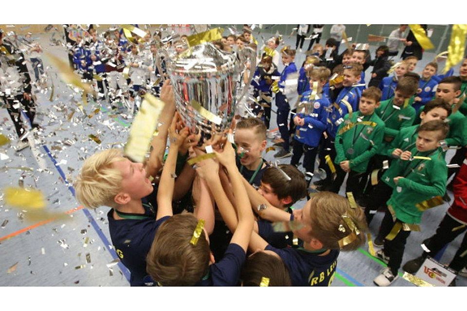 Schon wieder RB: Zum vierten Mal in Folge holten die Jungs aus Leipzig in Eberwalde den Pokal. Foto: Schaal