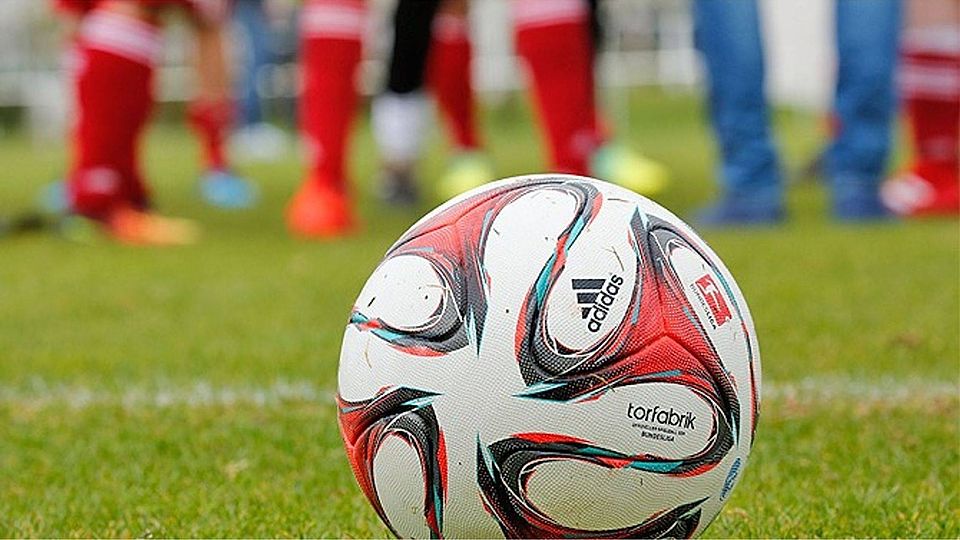 Bei Spartak Augsburg ruht fürs Erste der Ball. Der Verein hat seine Mannschaft aus dem Spielbetrieb der A-Klasse Ost abgemeldet.  Foto: Julian Leitenstorfer
