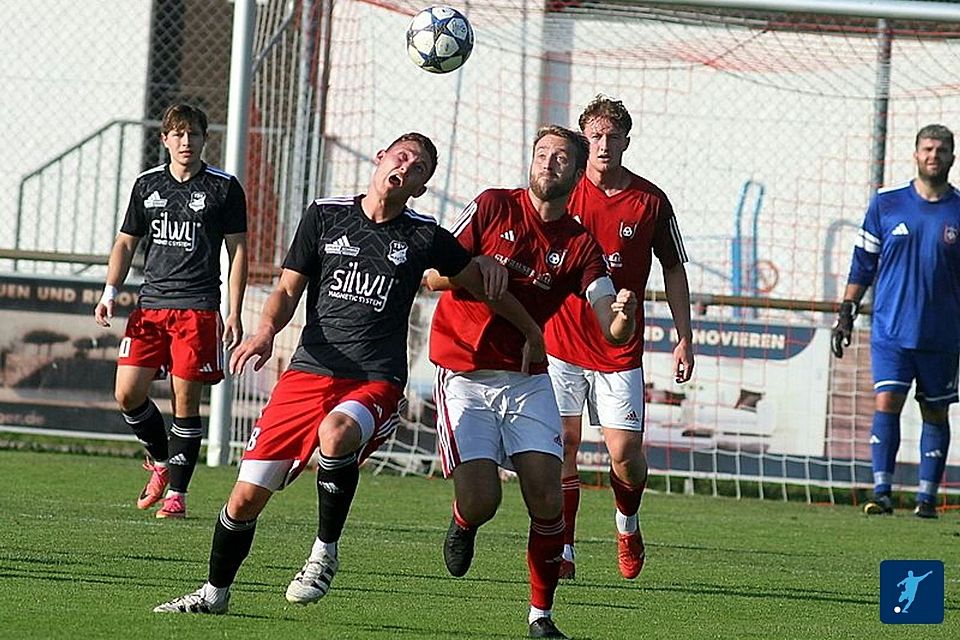 Mauth, Künzing - die ganze Bezirksliga Ost sorgt weiter für Aufsehen. Mauth, Künzing - die ganze Bezirksliga Ost sorgt weiter für Aufsehen.