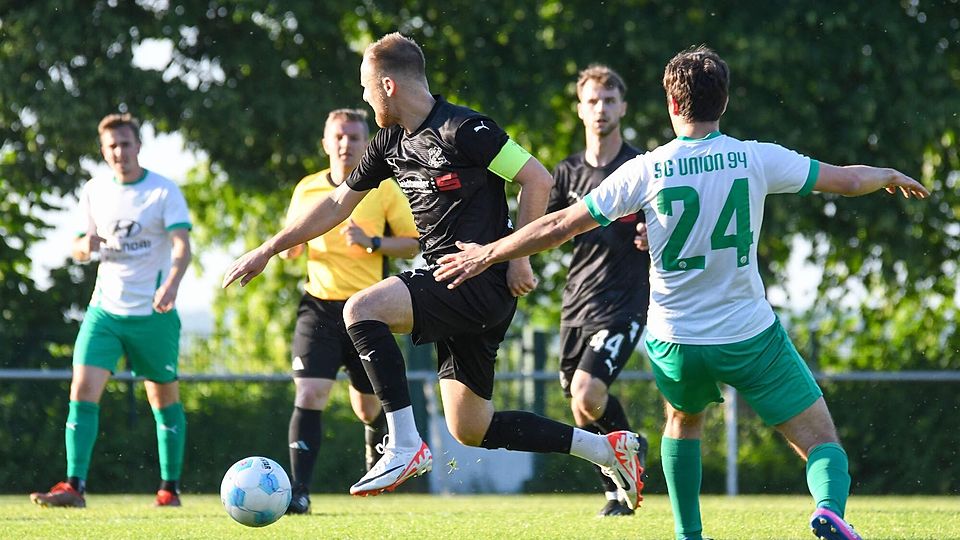 Wollen den zweiten Platz verteidigen: Die Spieler von Würm-Lindern, hier im Duell mit dem drittplatzierten Team aus Brachelen.