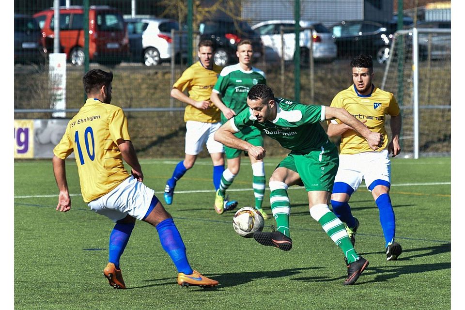 Das letzte Duell im März endete 5:0 für den TSV Ehningen (gelbe Trikots) Foto: Vecsey
