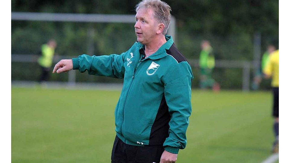 Dietmar Zuleger steht auch in der kommenden Saison an der Außenlinie beim FCZ. F: Lörz