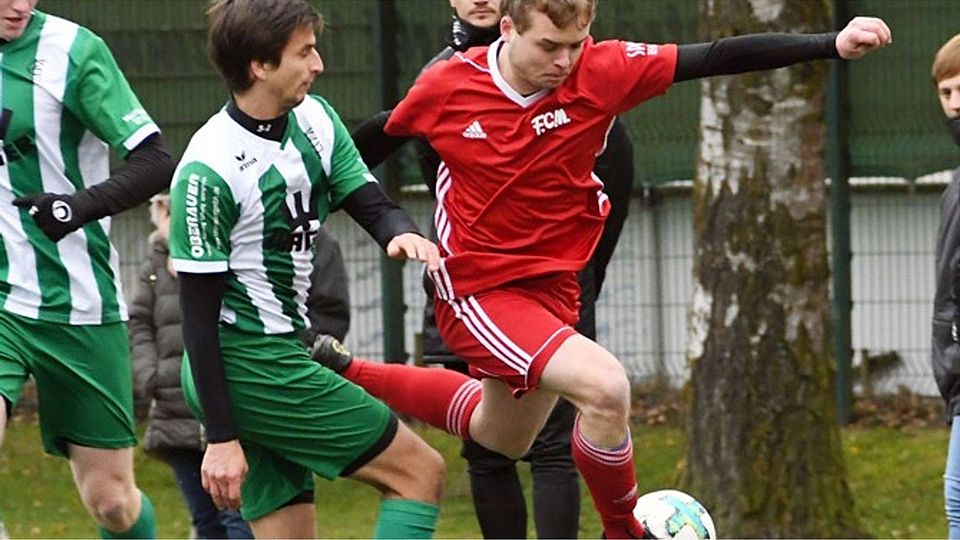 Roland Wohnlich (rechts) hat seinen Vertrag beim FC Memmingen verlängert.   F.: Walter Brugger