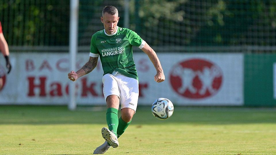 Stefan Hoffmann hatte nicht nur an der Seitenlinie das sagen, sondern lief auch selbst für den FC Gerolfing auf.