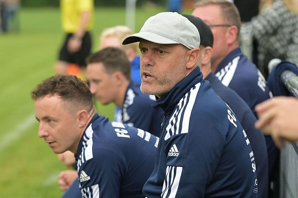Viehhausens neuer Trainer Armando Zani hofft auf die nächsten Punkte im Nachholspiel gegen Schwarzhofen.