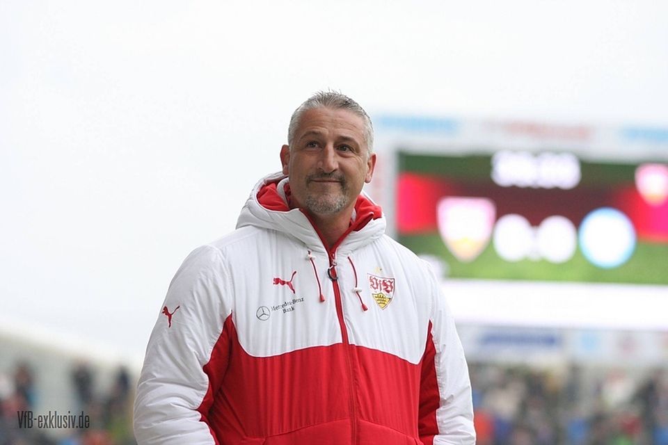 Blickt zuversichtlich auf die morgige Partie in Aalen voraus: Jürgen Kramny Foto: Lommel Blickt zuversichtlich auf die morgige Partie in Aalen voraus: Jürgen Kramny Foto: Lommel