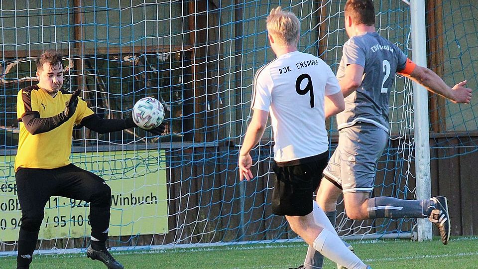 A-Klassist TSV Neudorf (graues Trikot) traf in Minute 92 und 97 zum Heimsieg.