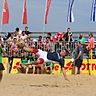 Spektakuläre Szenen im Sand werden beim 18. Jever-Beachsoccer-Cup geboten. Noch gibt es freie Plätze für Mannschaften.