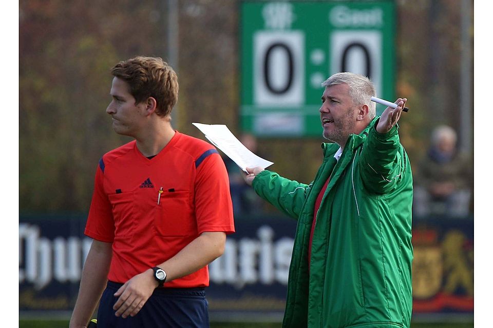 Sieht sein Team gewappnet: Fortuna-Coach Helmut Zeiml (rechts). Foto: Brüssel
