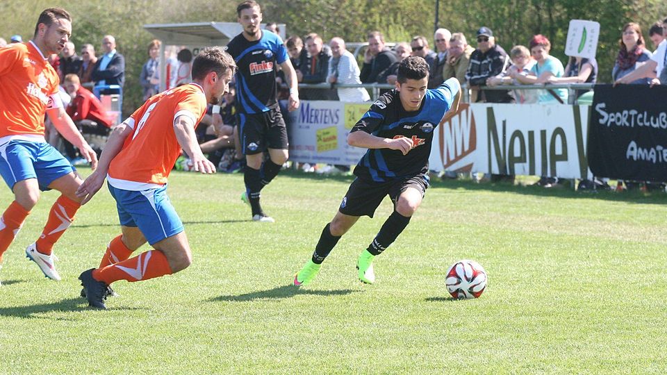Bleibt: Sergio Pinto (r.) spielt auch in der kommenden Saison für die Paderborner U23. F: Heinemann