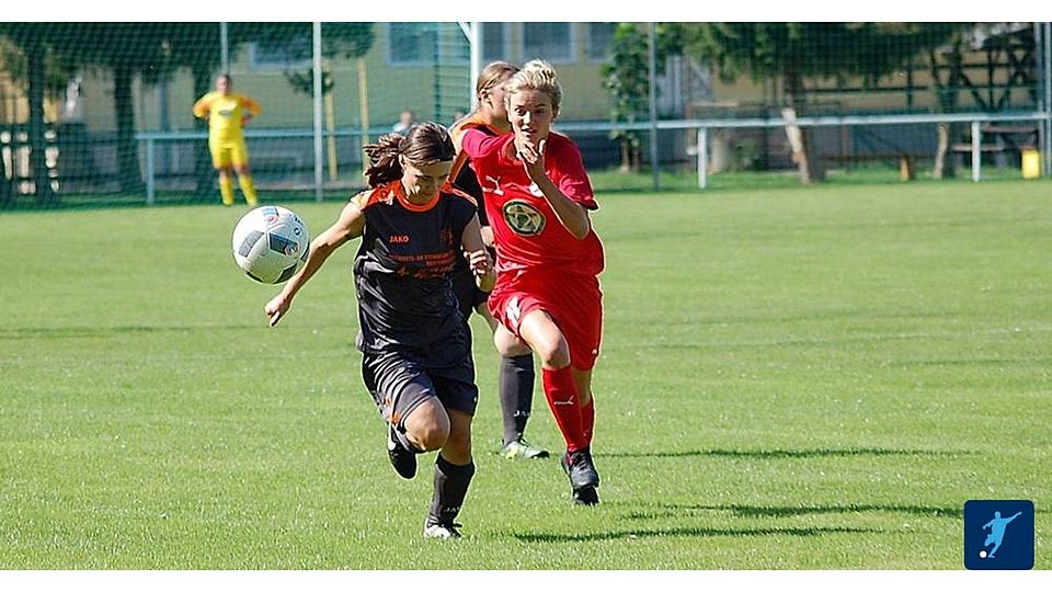 Die Frauen des Halleschen FC (in rot) sind im Lostopf des Landespokals weiterhin vertreten.