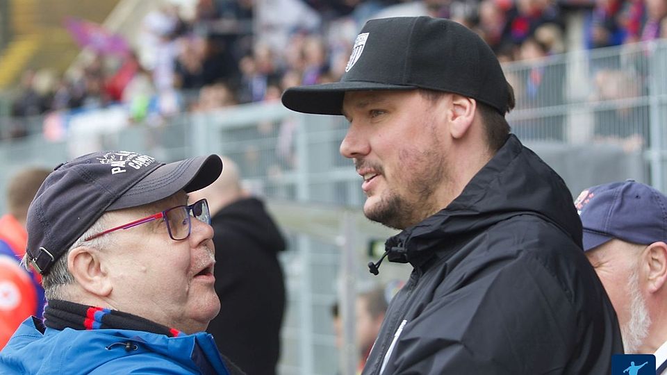 Christopher Schorch (r.) hat den 1. FC Bocholt zum ersten 2025 geführt. 