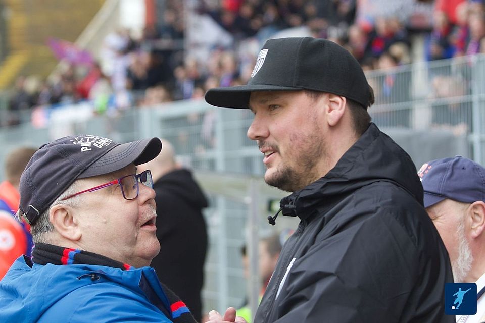 Christopher Schorch (r.) hat den 1. FC Bocholt zum ersten 2025 geführt. 