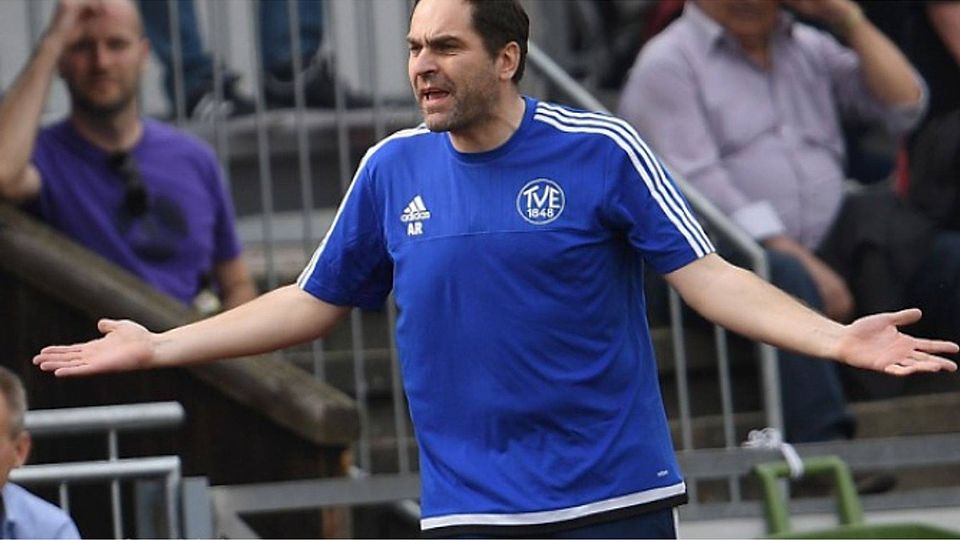 Kann seine Demission beim TV 48 Erlangen nicht ganz nachvollziehen: Alexander Rambau  F: Zink