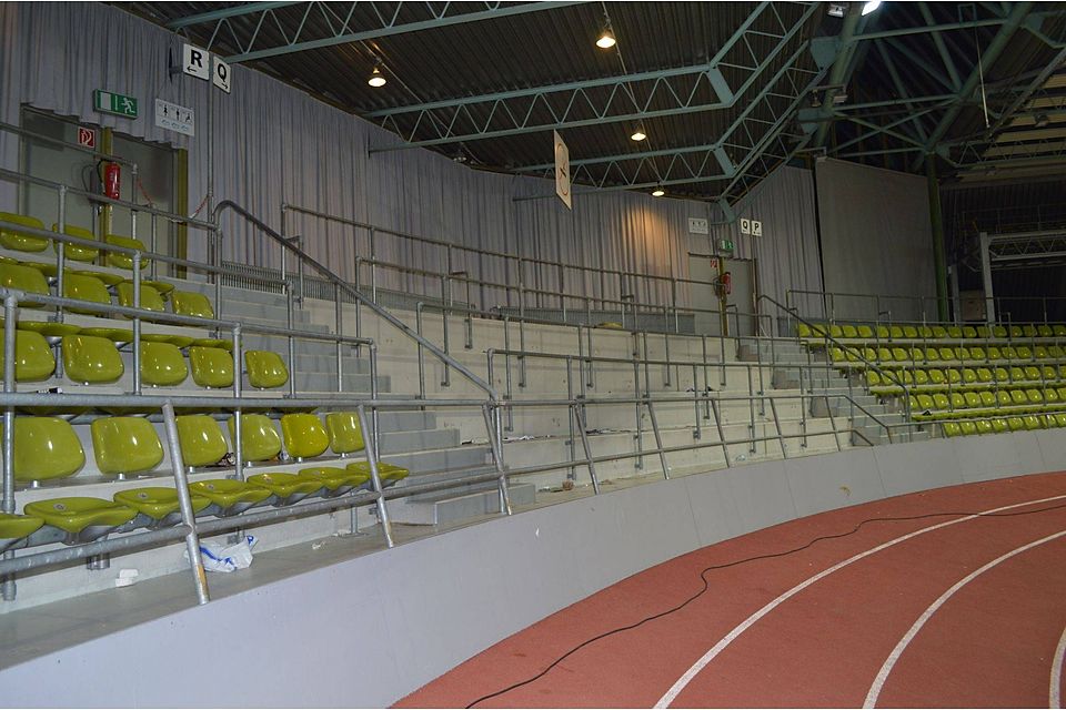 Im "Fenerbahce-Block": Die Sitzplätze im Sindelfinger Glaspalast wurden entfernt Foto: Zvizdic