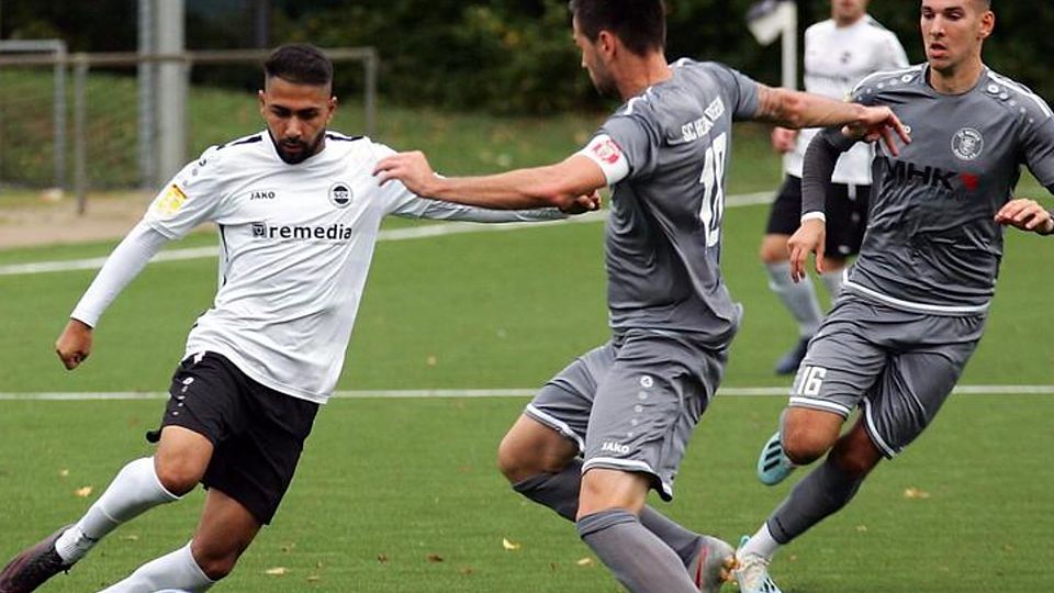 Er bringt Erfahrung aus der Hessenliga mit und trägt künftig das Trikot von Dersim Rüsselsheim: Ali Kazimi (li.)