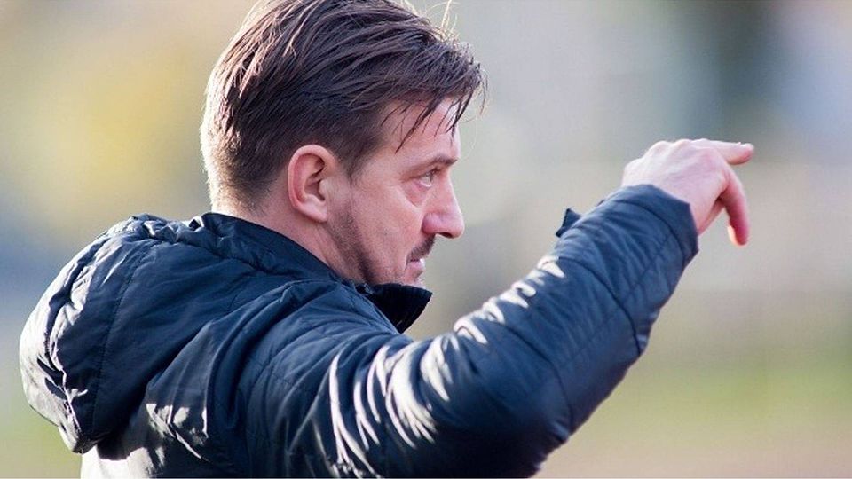 Trainer Hamzalija Elezovic schaut sich nach der Saison nicht mehr bei Alemannia Groß-Rohrheim um.	Archivfoto: Thorsten Gutschalk