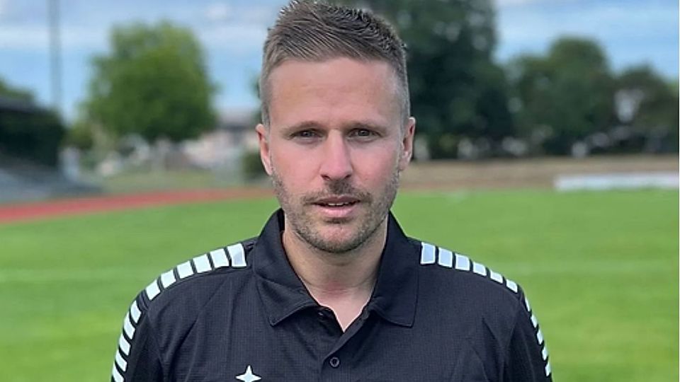 Daniel Beine hat seinen Kontrakt beim Bezirksligisten Viktoria Goch verlängert.