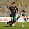 Für den TSV Landsberg erzielte John Haist (l.) vier Tore in den letzten fünf Spielen. Gegen Schalding scheiterte er am Pfosten.