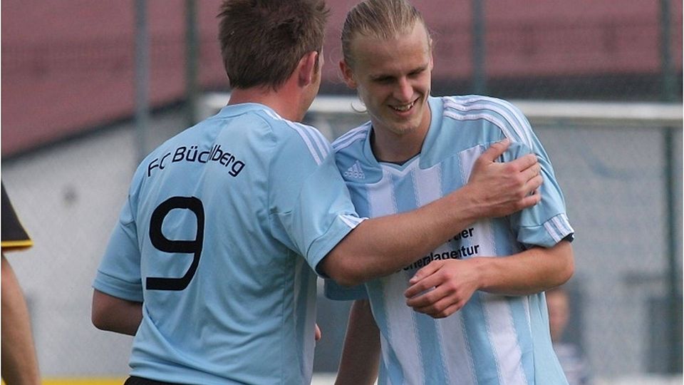 Büchlberg will dem Tabellenführer am Sonntag ein Bein stellen. F: Grübl