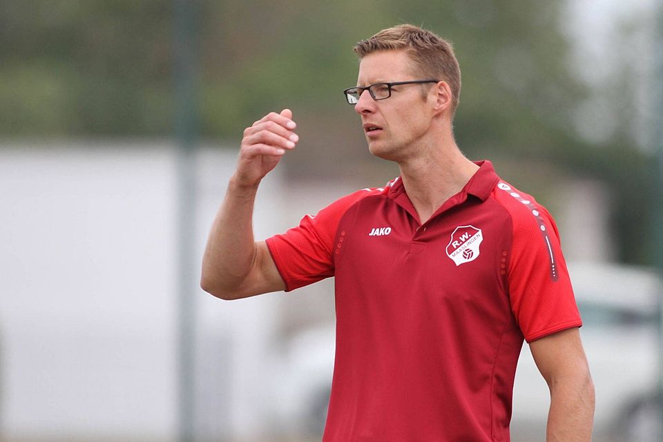 Auch 2020 an der Seitenlinie: RW Maaslingen-Coach Jan-Werner Schmitz.
