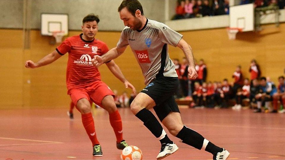 Tomislav Bevanda (am Ball) legte den Fokus in der Trainingswoche auf die Defensivarbeit. Foto: Schneider
