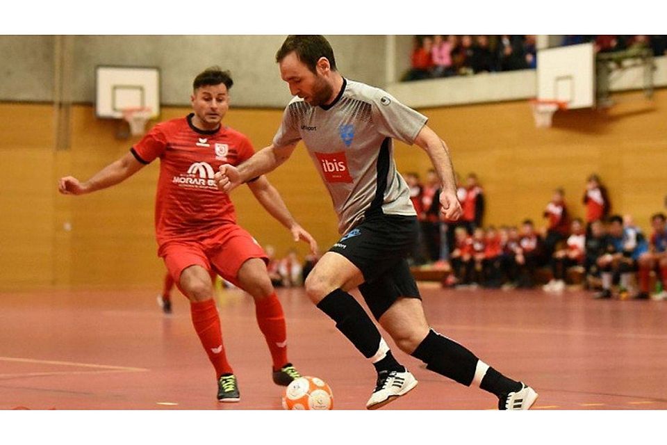 Tomislav Bevanda (am Ball) legte den Fokus in der Trainingswoche auf die Defensivarbeit. Foto: Schneider