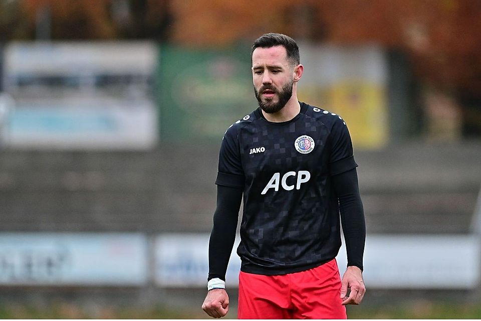 Eralb Sinani - und die Mimik sowie Gestik zu Geigers Worten.