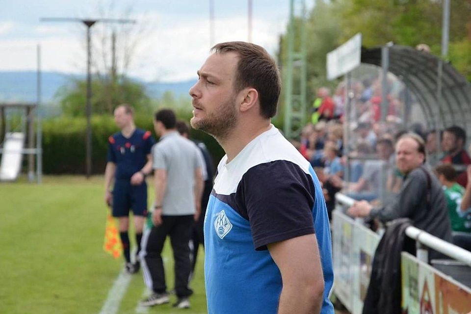Sebastian Reich, hier ein Archiv-Foto aus seiner Zeit als Trainer der zweiten Mannschaft in der Saison 15/16, wird Sportdirektor beim Regionalligisten FK Pirmasens. 
