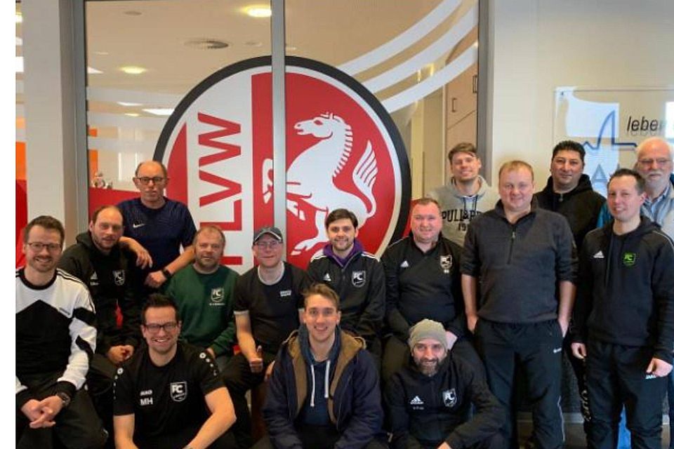 Im letzten Jahr trafen sich der Förderverein und Mitglieder des FC Lübbecke zu einem Workshop in Kaiserau.