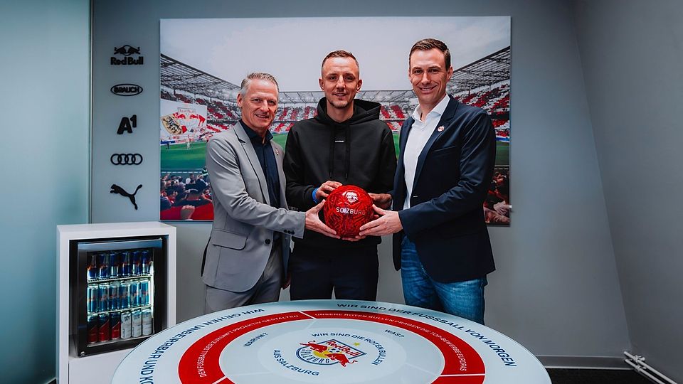 Der 37-jährige Österreicher unterschreibt einen Vertrag bis 2028 .