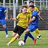 Wie reagiert die junge Mannschaft des FC Amberg (in Gelb) im Heimspiel gegen Schlicht auf das Trainer-Aus von Karl-Heinz Wagner?