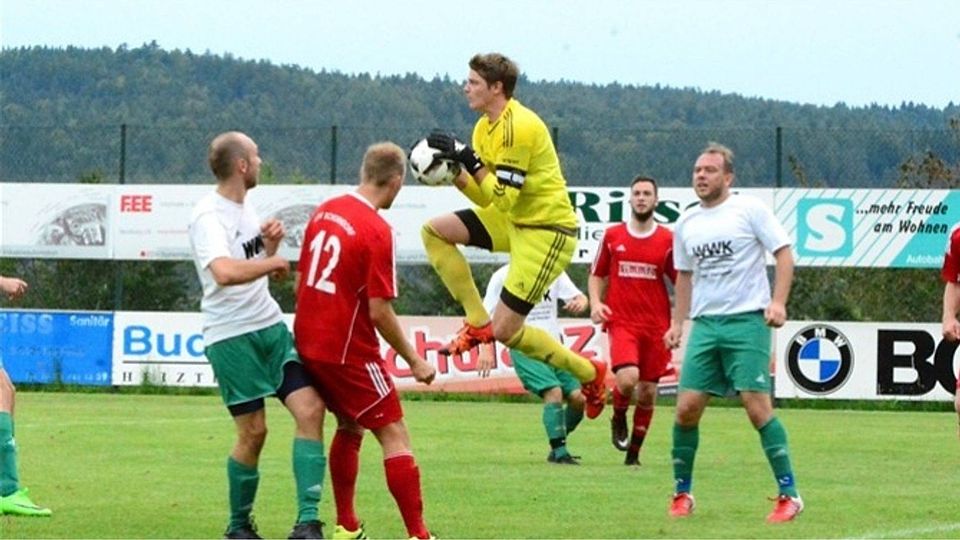 Dem TSV Dieterskirchen – hier gegen den SSV Schorndorf – hat es in der laufenden Saison vor allem an Konstanz gemangelt. Foto: ggo