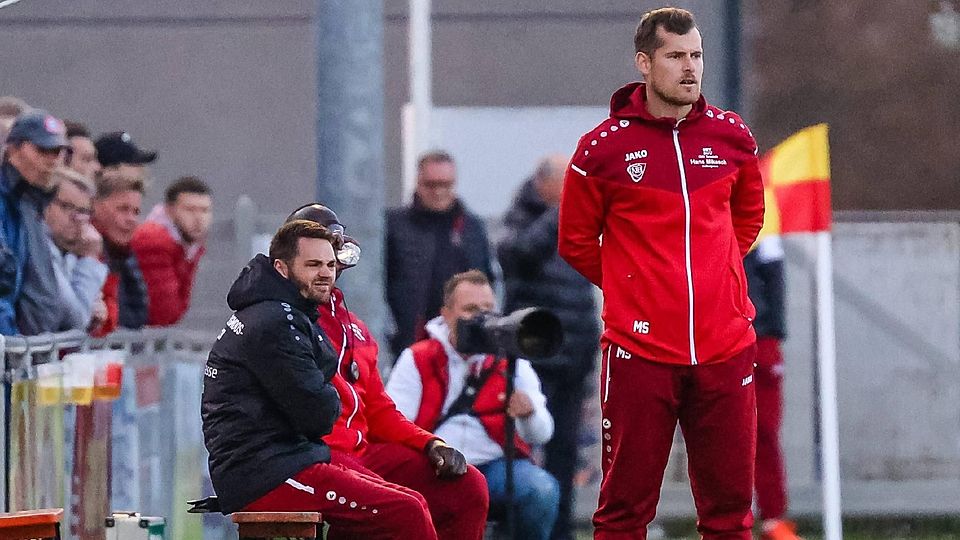 Entspannt vor der Relegation: VfB-Hallbergmoos-Trainer Matthias Strohmaier.