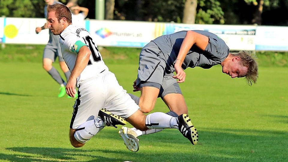 Bruchlandung: Die SG um Kapitän Dominik Korthals (l.) ist gegen Murnau chancenlos.